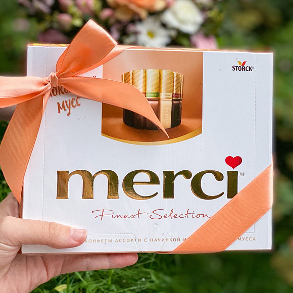 Конфеты Merci ассорти с начинкой из шоколадного мусса 250 г